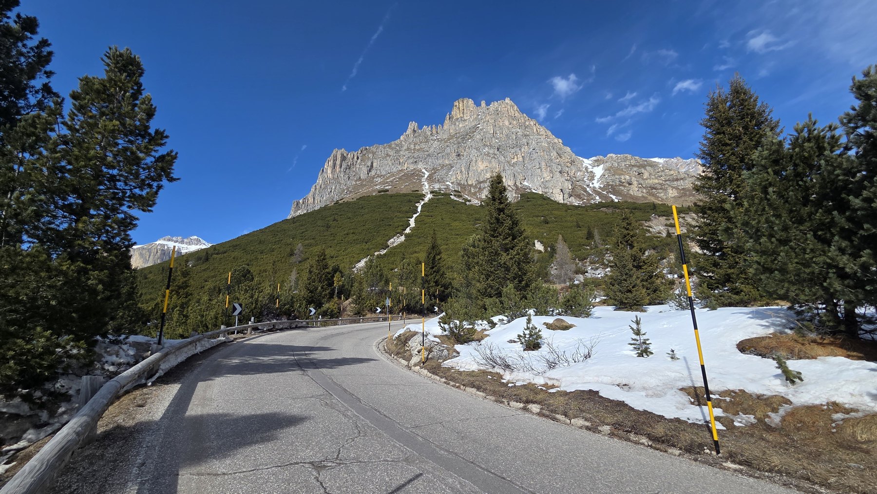 Open roads — Passo Pordoi / Italy