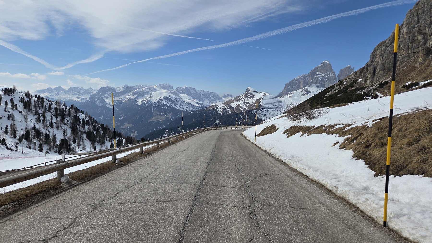 Open roads — Passo Pordoi / Italy